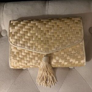 Morgan Taylor Soft Yellow Basket Weave Front Tassel Evening Clutch w Strap - NEW